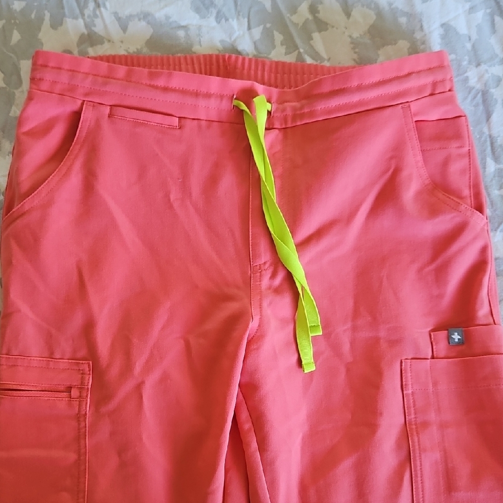Figs Yola Skinny Scrub Pants In Coral Xs Tall